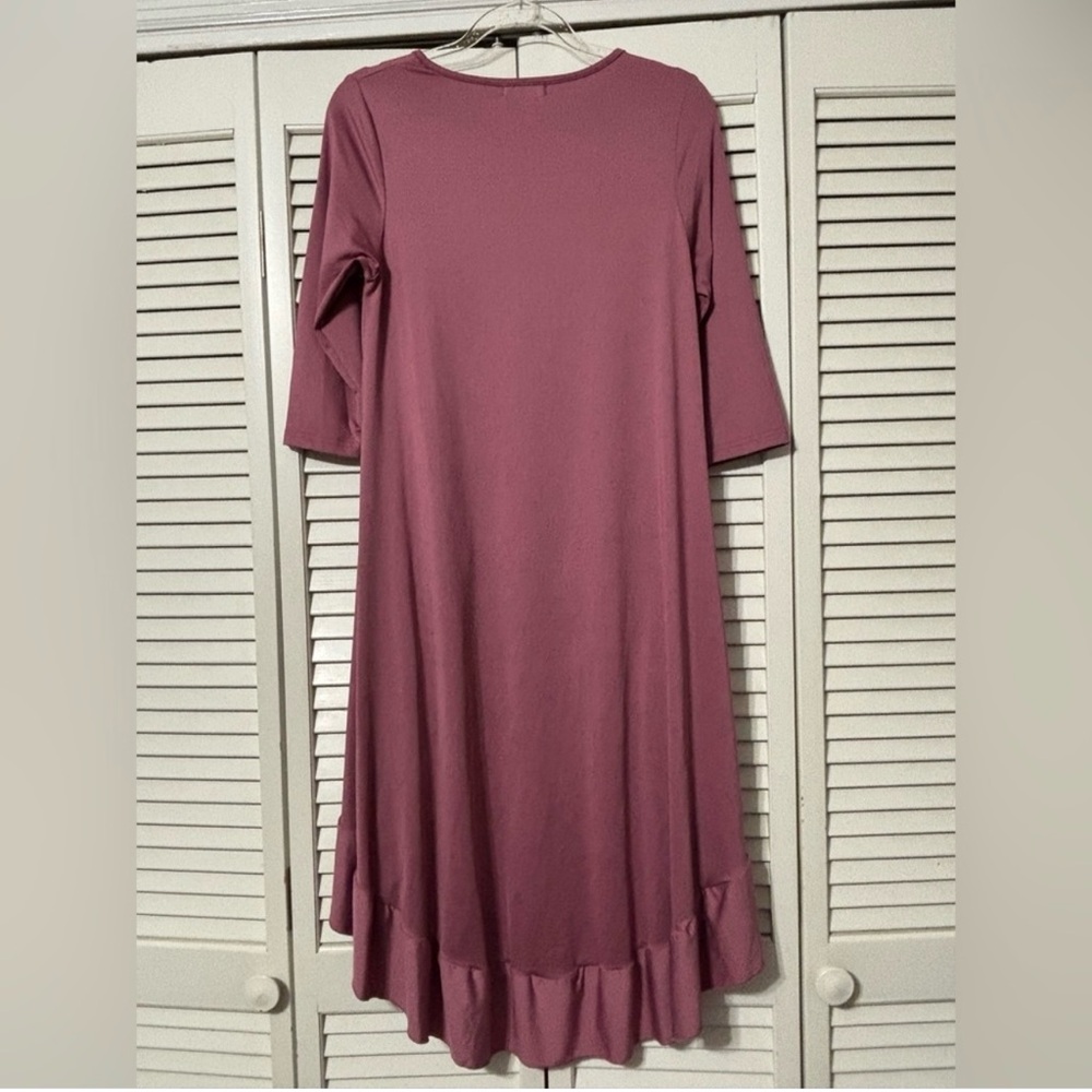 Chic Mauve High Low Top - Picture 2 of 4